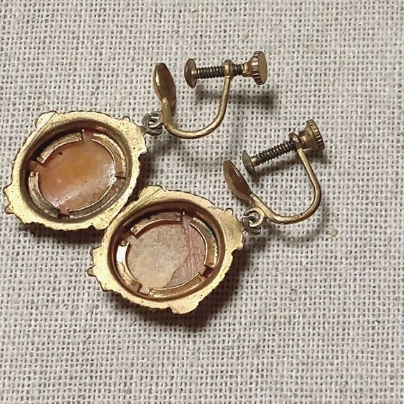 Antique Victorian Lady Profile Cameo 14K  GoldPlated Earrings Dangle - Picture 5 of 6